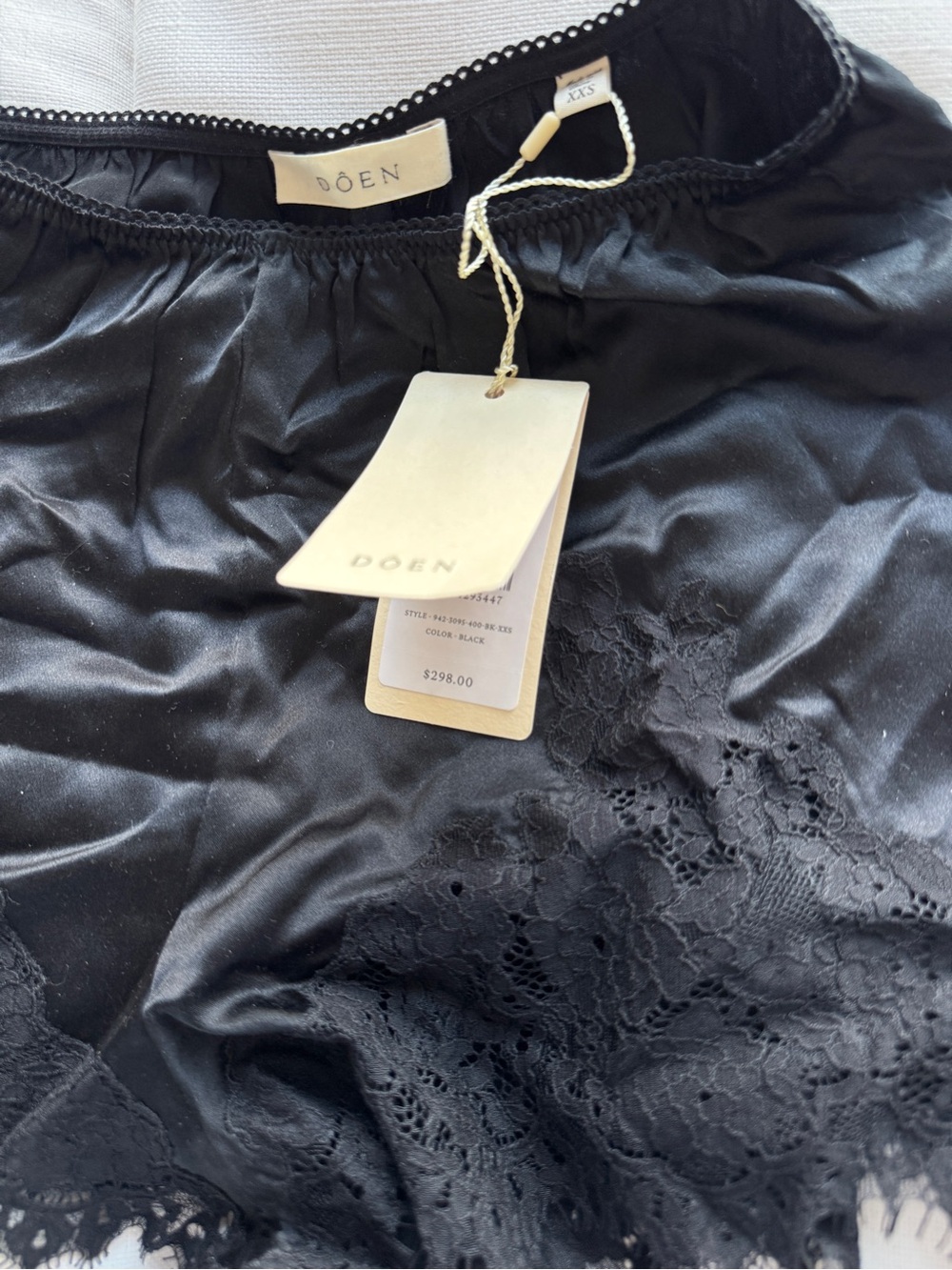 NEW W TAGS Doen Iona Black Lace Silk Shorts size XXS
